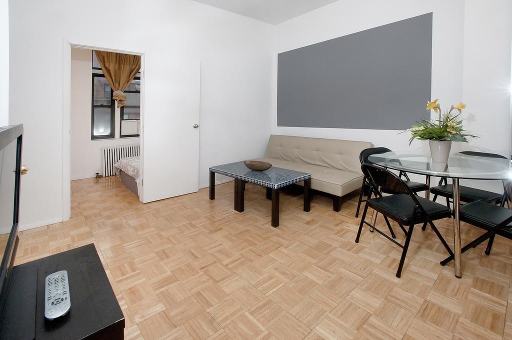 Mid Town East Street Apartments Next To Times Square New York Phòng bức ảnh