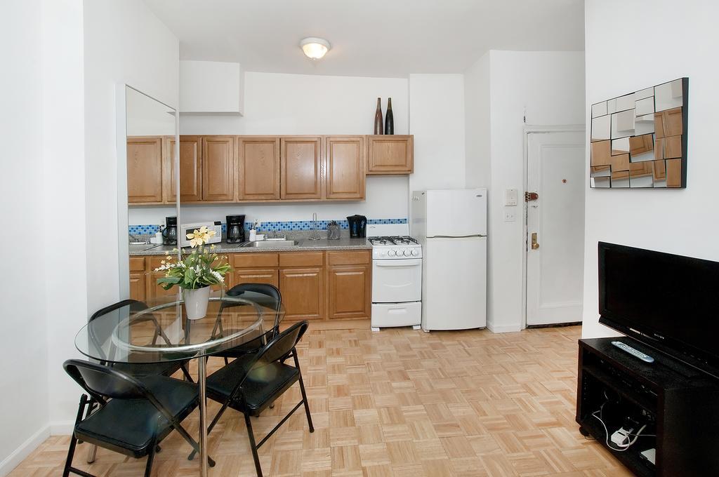Mid Town East Street Apartments Next To Times Square New York Phòng bức ảnh